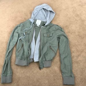 Full tilt sweatshirt jacket size small never wore